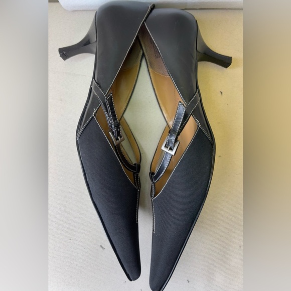 Tahari Black Pointed Toe T-Strap Kitten Heel Shoes Size 10 - Picture 6 of 11